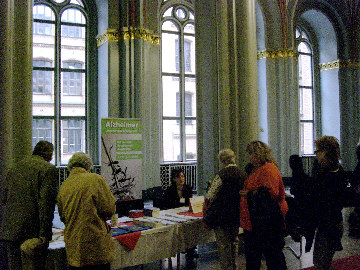 Infostand zum Alzheimer-Symposium